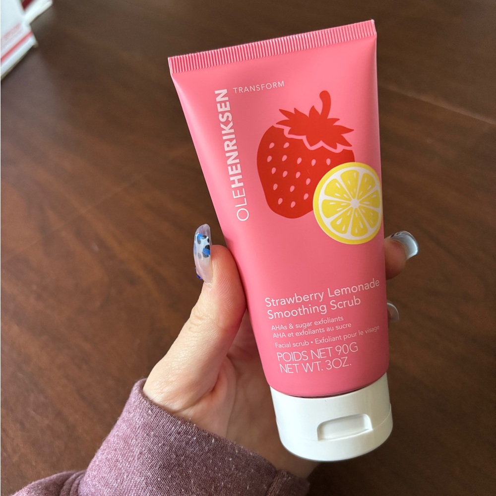 Ole Henriksen Strawberry Lemonade Smoothing Scrub NWT